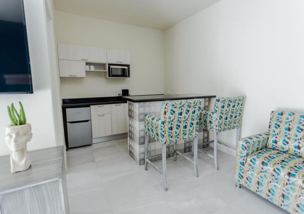 Studiotel Cancun Luaran gambar